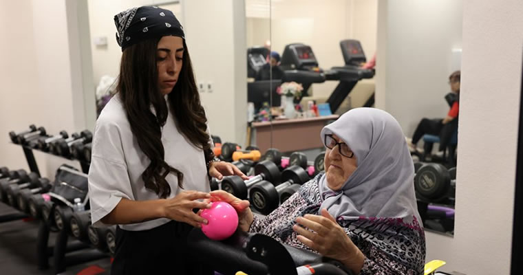 Parkinson Hastası Spor Eğitimi İle Bastona Veda Etti