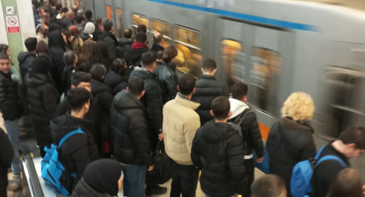 Bağcılar Meydan, İstanbul'un En Modern Metro İstasyonuna Ev Sahipliği Yapıyor